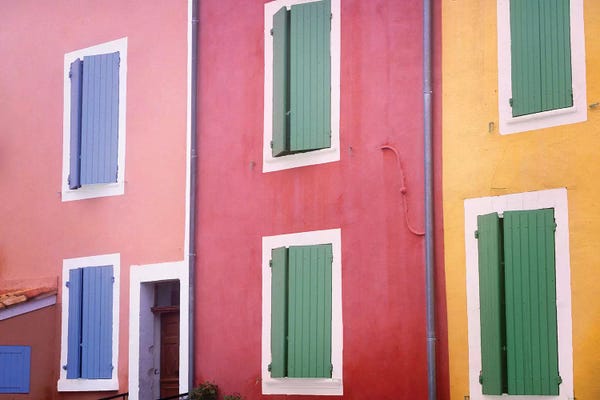 France, Provence, Roussillon. Colorful building exteriors.