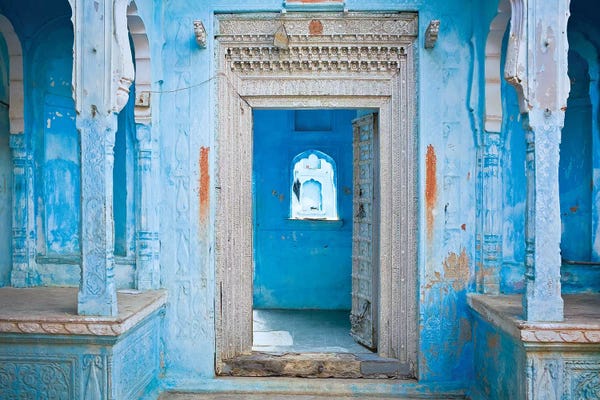 India, Rajasthan. Traditional house entrance.