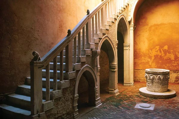 Italy, Venice. Casa Goldoni courtyard.