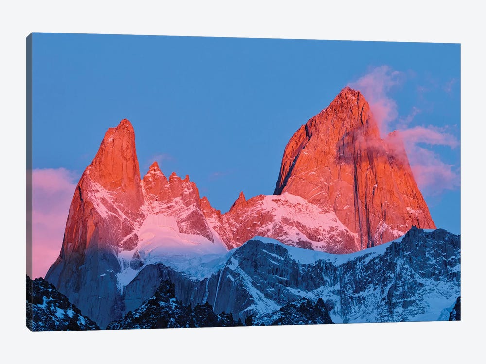 Argentina, Patagonia, Los Glaciares National Park. Sunrise on Mount Fitz Roy. by Jaynes Gallery 1-piece Canvas Art