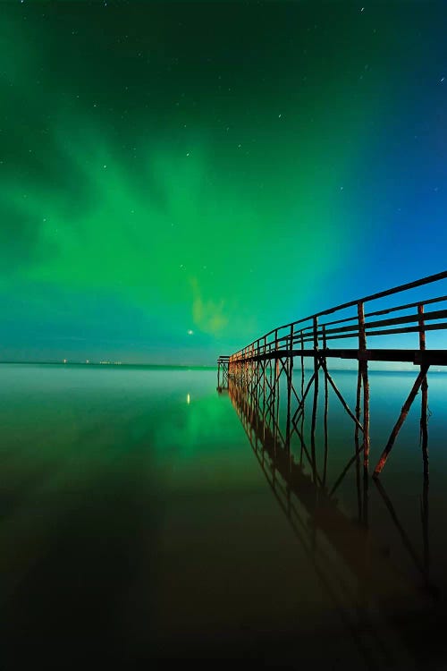 Canada, Manitoba, Winnipeg. Northern Lights reflected in Lake Winnipeg.