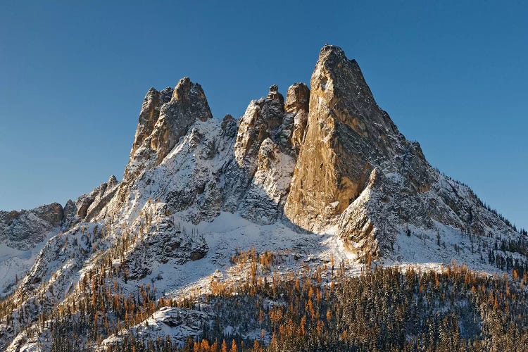 USA, Washington State. Liberty Bell Mountain in winter sunrise.