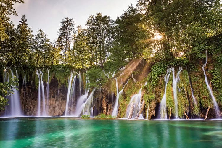 Europe, Croatia, Plitvice Lakes National Park. Waterfall Landscape.