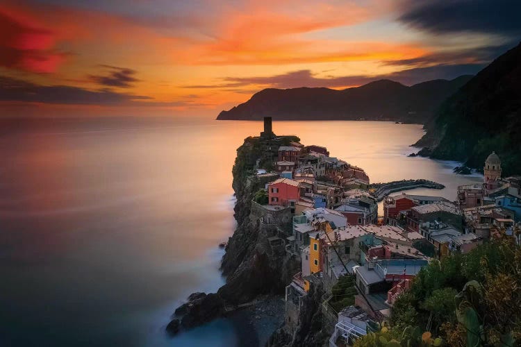 Italy, Vernazza. Overview Of Coastal Town At Sunset.