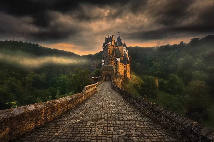 Eltz...