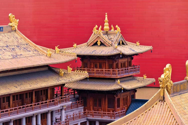 Architectural details of Jing'an Temple, Shanghai, China