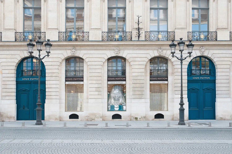 External hoarding for Louis Vuitton jewellery boutique on Paris' Place  Vendome by Spring Creative. Base…