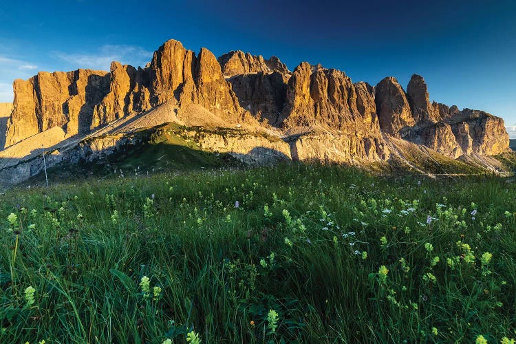 Italy, Alps, Dolomites, Mountains, Passo Gardena / Gardena Pass