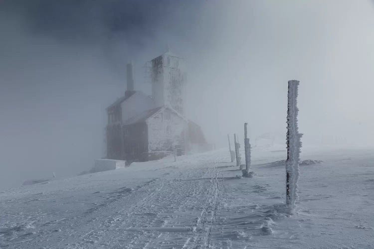 Giant Mountains, Snowy Cirque, Sudetes, Poland