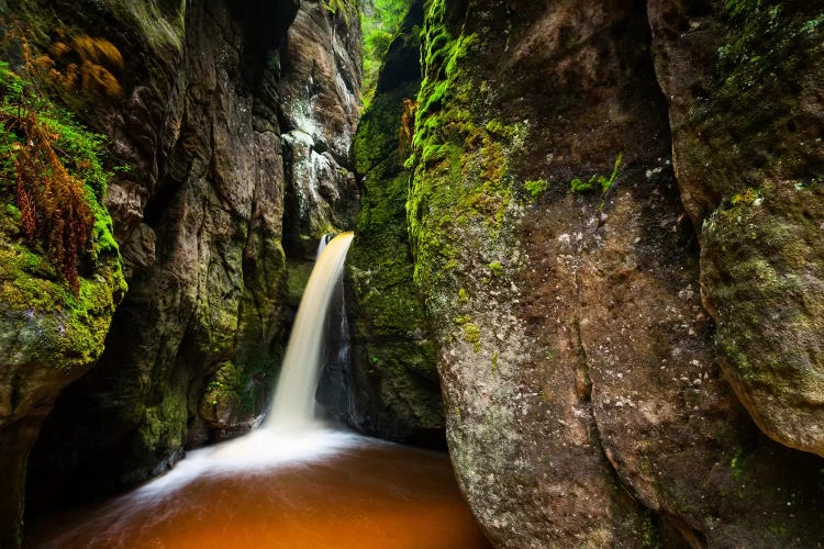 Czech Republic, Adršpach-Teplice Rocks, Waterfall