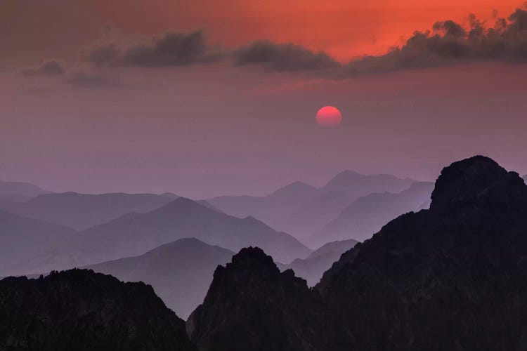 Poland, Tatra Mountains, Rysy, Sunset