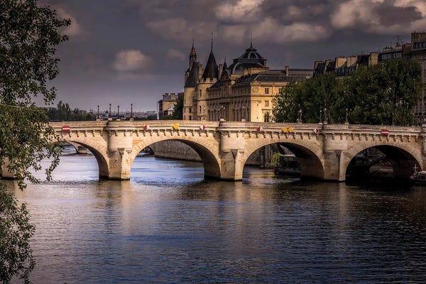 Jérôme Labouyrie: Conciergerie, Paris by Jérôme Labouyrie