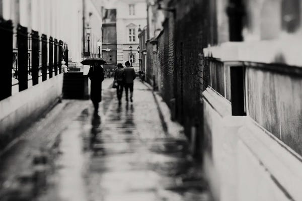 Cambridge: On The Streets Of Cambridge by Laura Evans