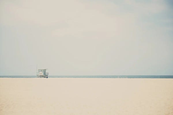 Less Is More: Before The People Arrive by Laura Evans