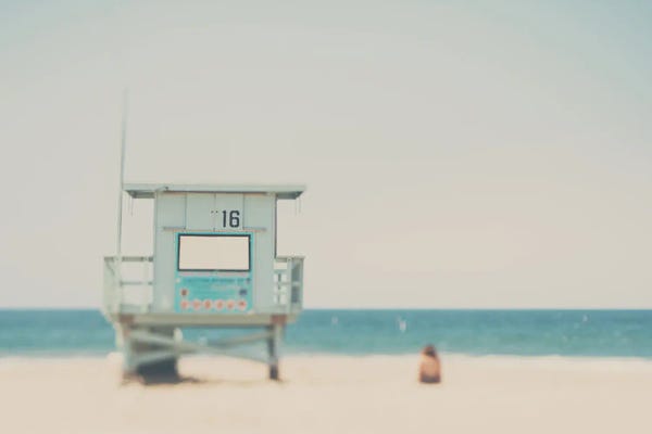 Santa Monica: Santa Monica Beach by Laura Evans