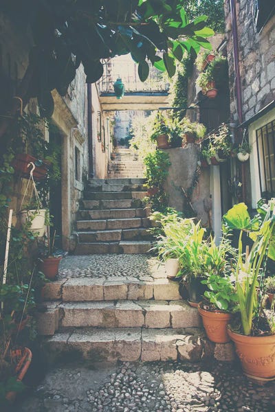 Staircases: The Prettiest Of Stairs by Laura Evans