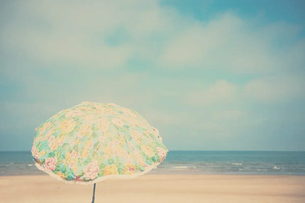 Vintage Styled Photography: A Retro Beach Umbrella by Laura Evans