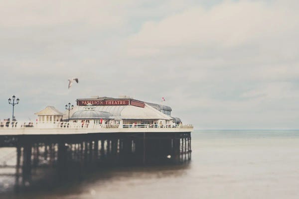Vintage Styled Photography: Cromer Pier by Laura Evans