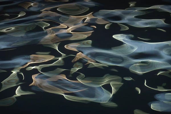 Abstract Photography: H2O II by Lena Weisbek