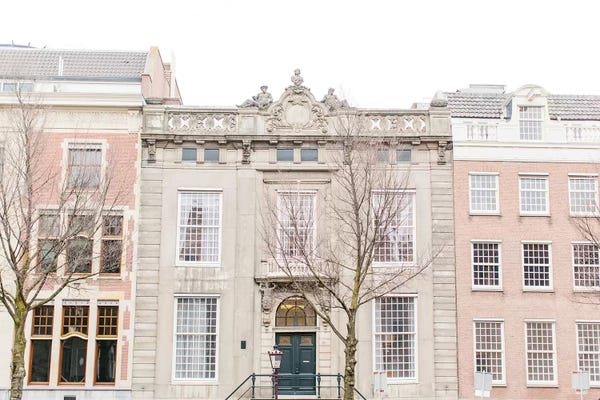 Netherlands: Blush Canal Homes II, Amsterdam by lovelylittlehomeco