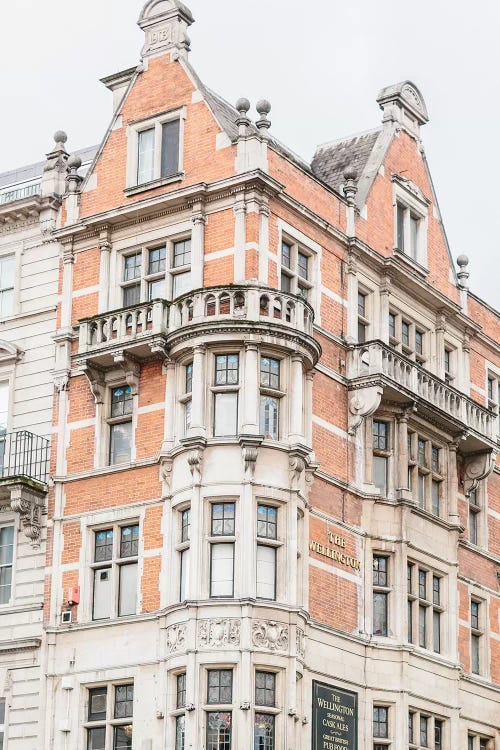 Building Corner, London, England