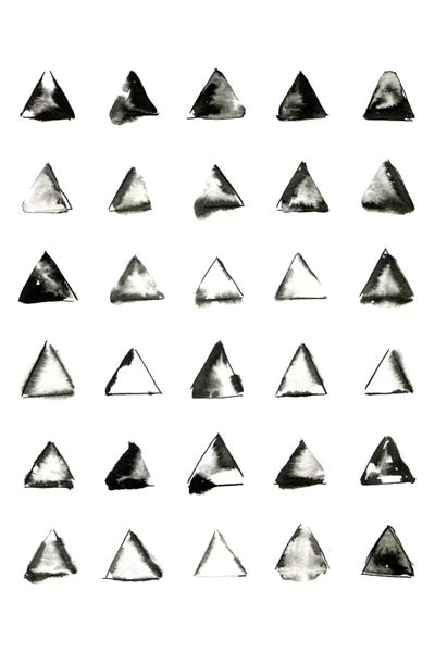 Black & White Patterns: Triangles by LEEMO