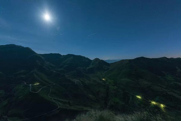 Sergio Lanza: Lunada by Sergio Lanza