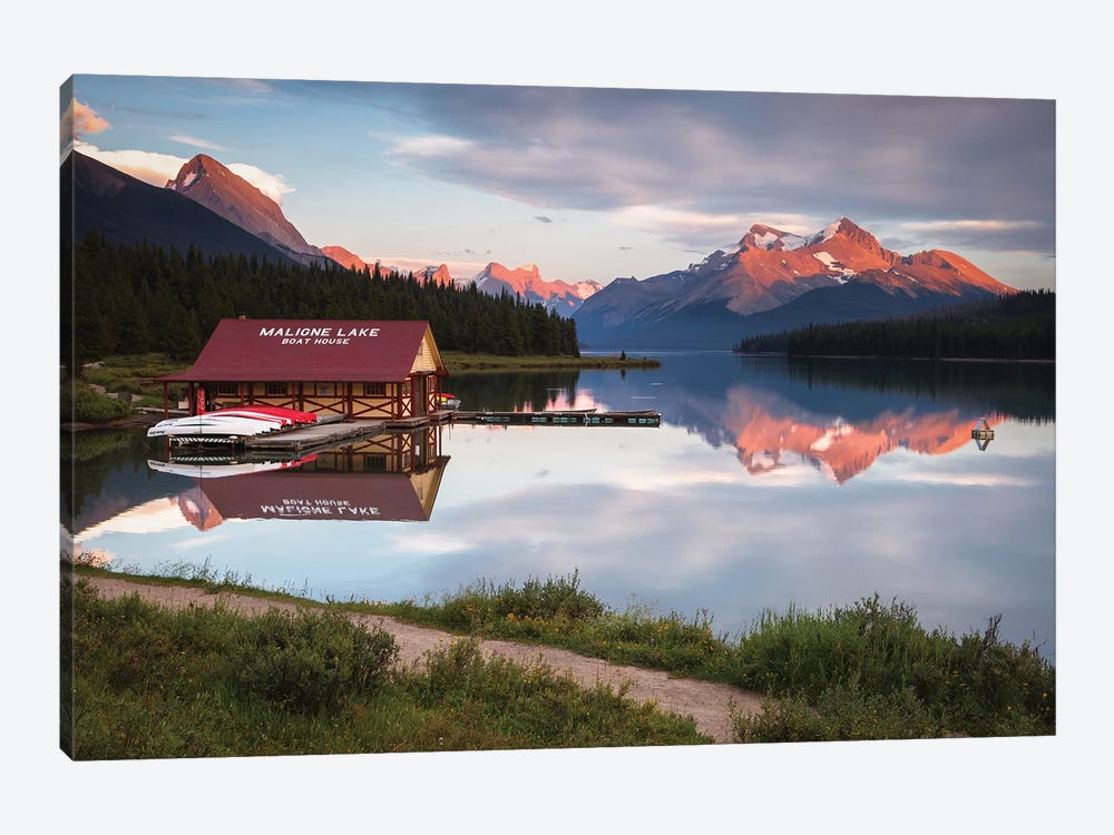 Maligne Lake, Jasper, Canada by Sergio Lanza 1-piece Canvas Artwork