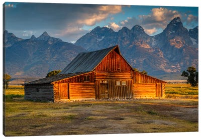 Old Barn Canvas Art Print - Large Photography