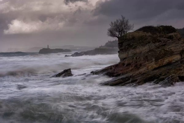 Sergio Lanza: The Power Of The Sea by Sergio Lanza