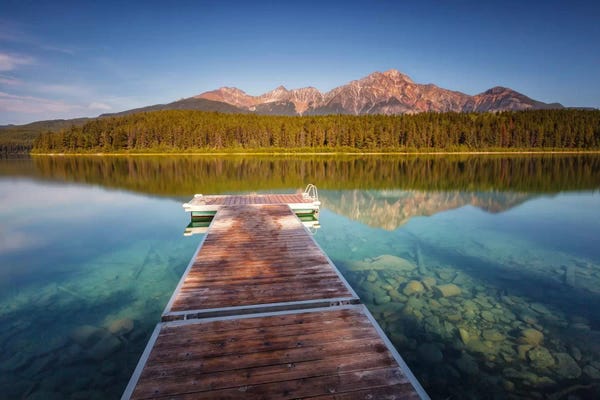 Sergio Lanza: Blue Patricia Lake by Sergio Lanza