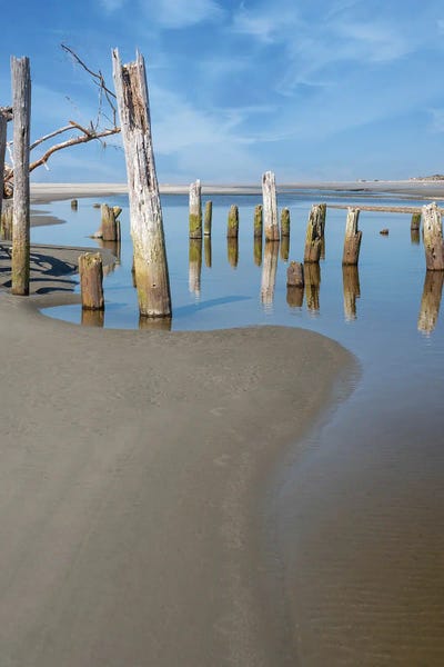 Louis Ruth: Contoured by Louis Ruth