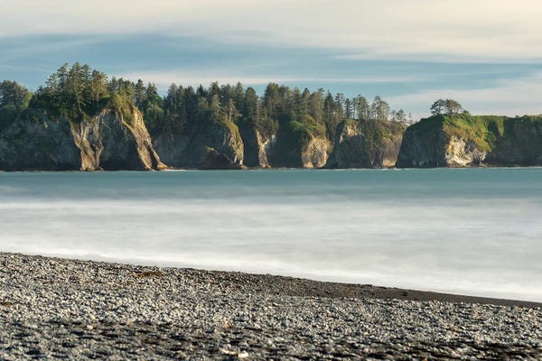 Washington: Ruby Beach by Louis Ruth