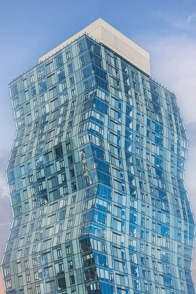 Louis Ruth: Torsional Skyscraper by Louis Ruth