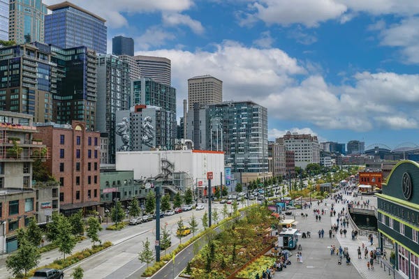 Louis Ruth: Edge Of Seattle by Louis Ruth