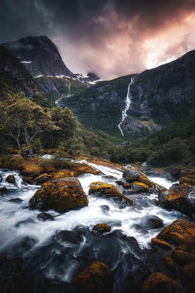 Lauri Lohi: Waterfalls In Norway by Lauri Lohi