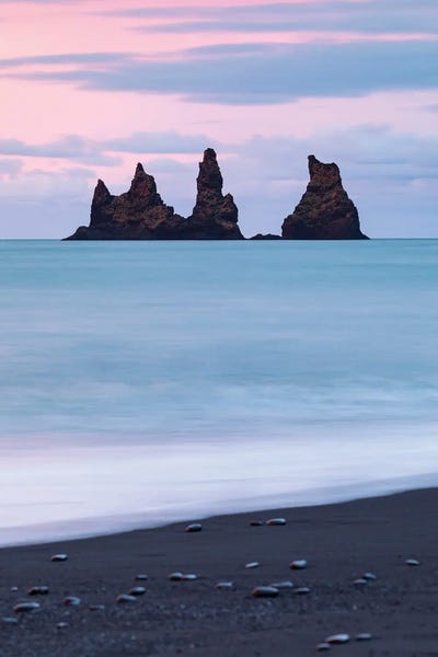 Mauro Battistelli: Vik's Beauty by Mauro Battistelli