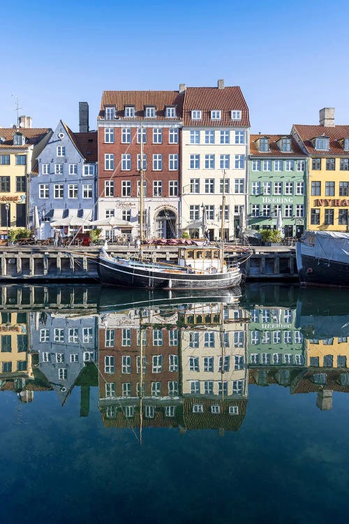 Copenhagen Clear Water In Nyhavn