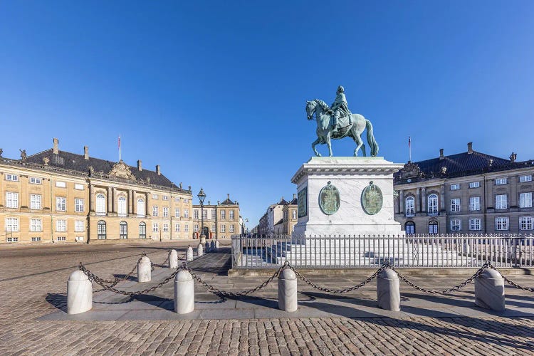 Copenhagen Amalienborg Palace Square With Statue