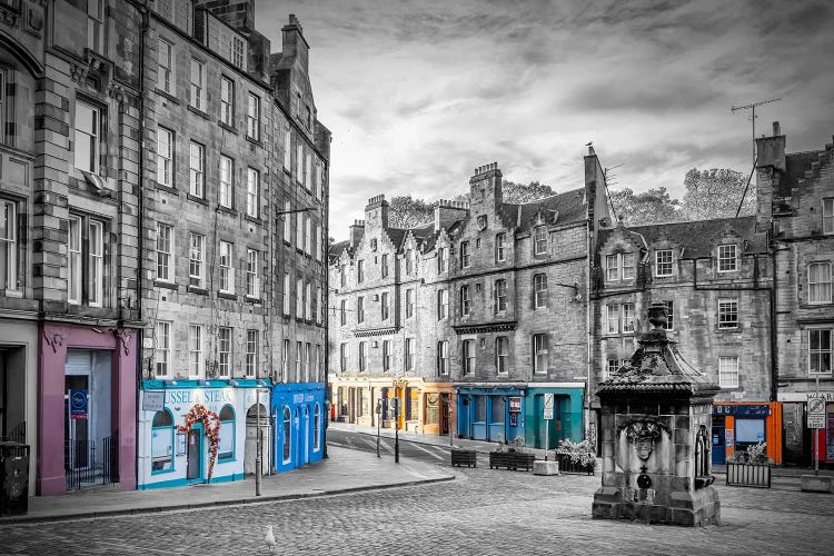 Edinburgh Historic Drinking Fountain In Old Town - Colorkey by Melanie Viola wall art