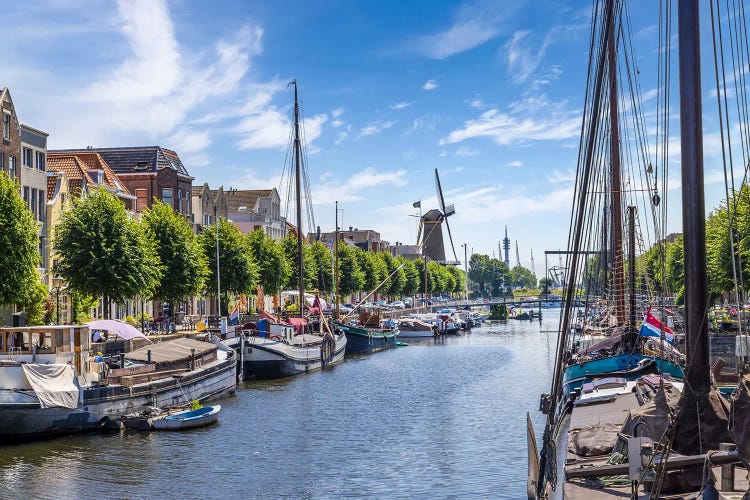 Rotterdam Picturesque Delfshaven With Old Mill De Distilleerketel