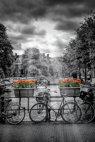 Bicycles: Herengracht Amsterdam by Melanie Viola