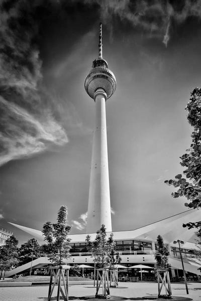 Berlin: Berlin Television Tower by Melanie Viola