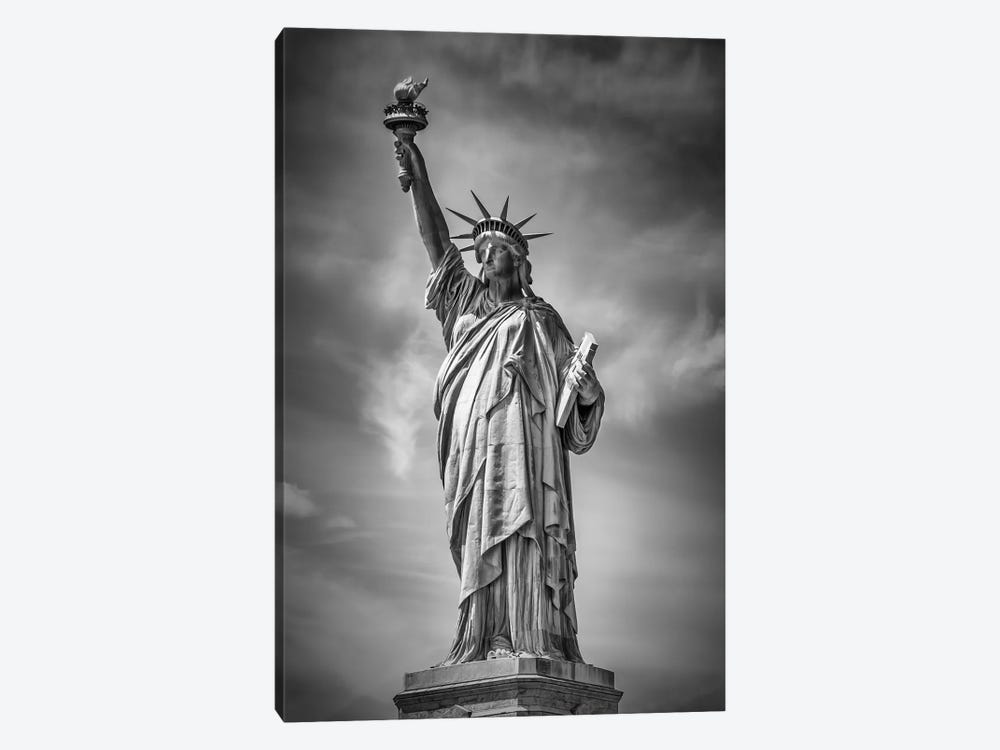 New York City Statue Of Liberty by Melanie Viola 1-piece Canvas Art