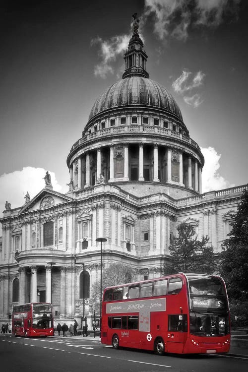 London St. Paul’S Cathedral & Red Bus