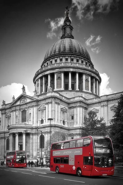 London: London St. Paul’S Cathedral & Red Bus by Melanie Viola