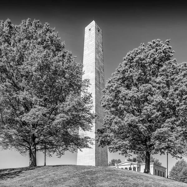 Boston: Boston Bunker Hill Monument | Monochrome by Melanie Viola