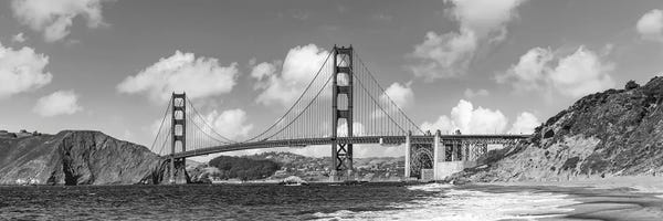 San Francisco: Golden Gate Bridge Baker Beach Panoramic View | Monochrome by Melanie Viola