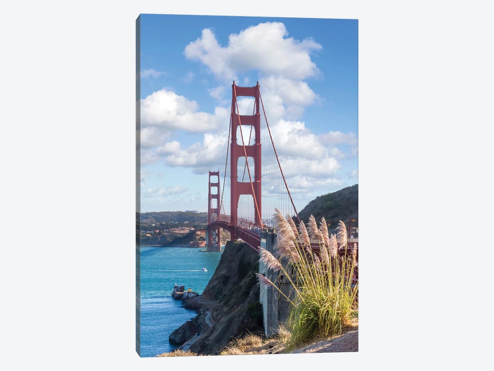 Iconic Golden Gate Bridge by Melanie Viola 1-piece Art Print