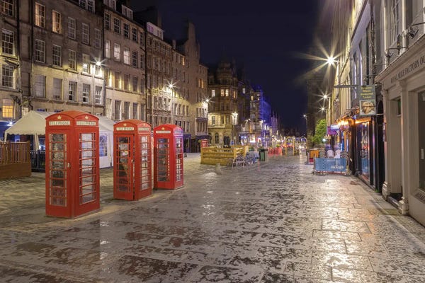 Royal Mile In Edinburgh